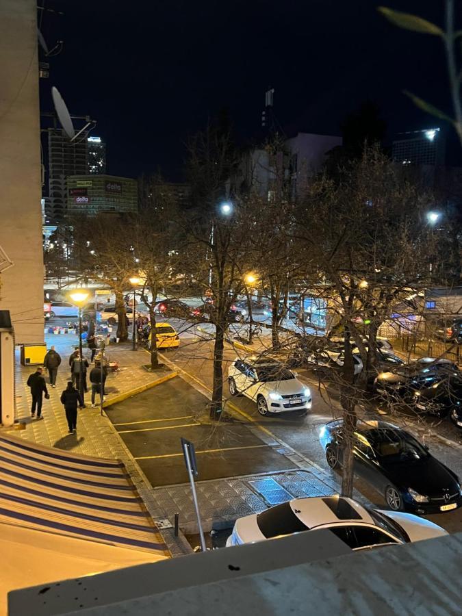 Apartamento Downtown Retreat "Spiranca" Tirana Exterior foto